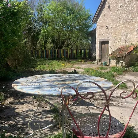 Maison Campagne Animaux & Calme Absolu Casa de Férias Courbiac